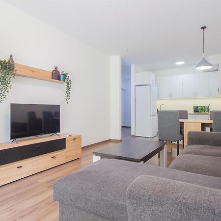 Corvin Modern Two Bedroom Apartment Free Parking Budapest Exterior foto