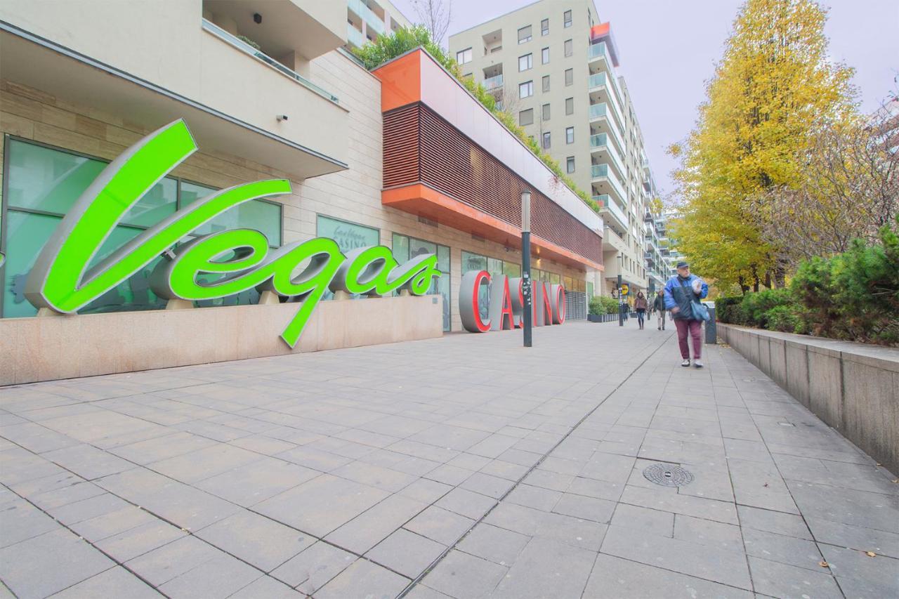 Corvin Modern Two Bedroom Apartment Free Parking Budapest Exterior foto