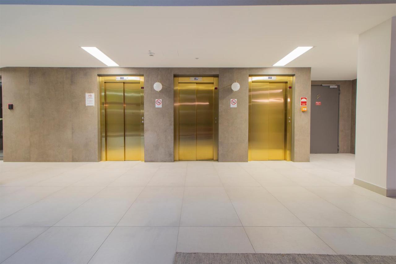 Corvin Modern Two Bedroom Apartment Free Parking Budapest Exterior foto