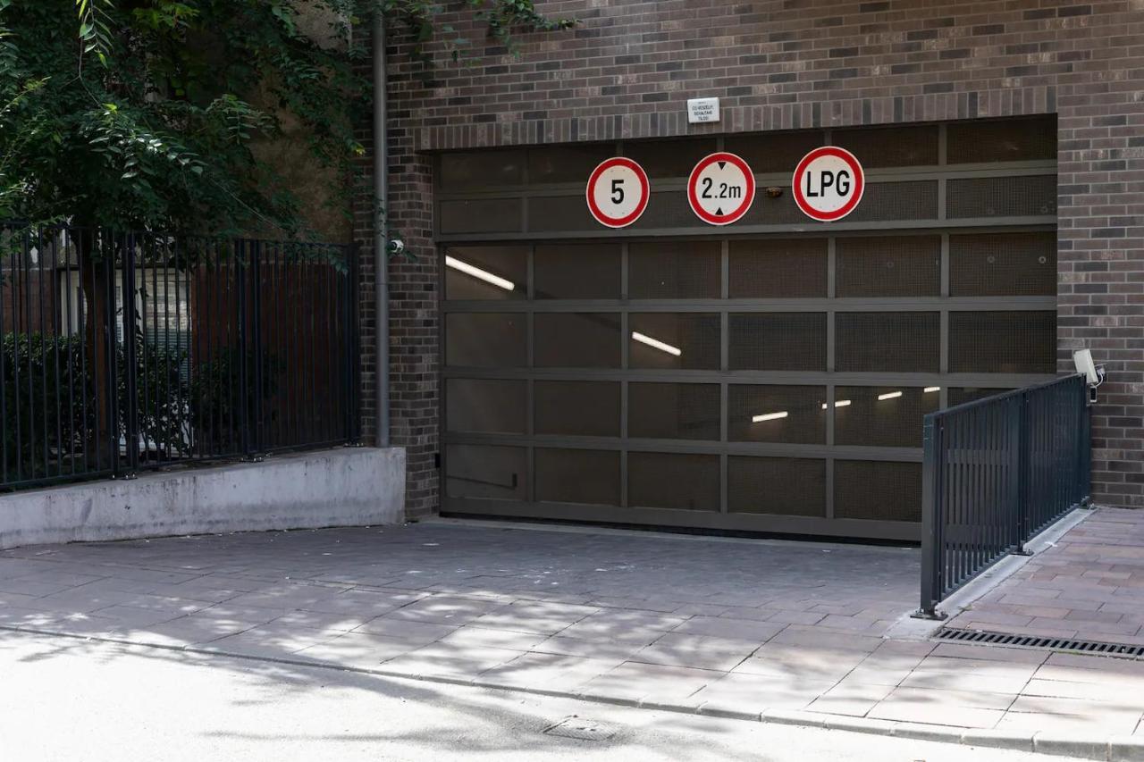 Corvin Modern Two Bedroom Apartment Free Parking Budapest Exterior foto