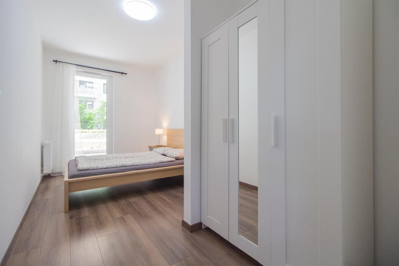 Corvin Modern Two Bedroom Apartment Free Parking Budapest Exterior foto