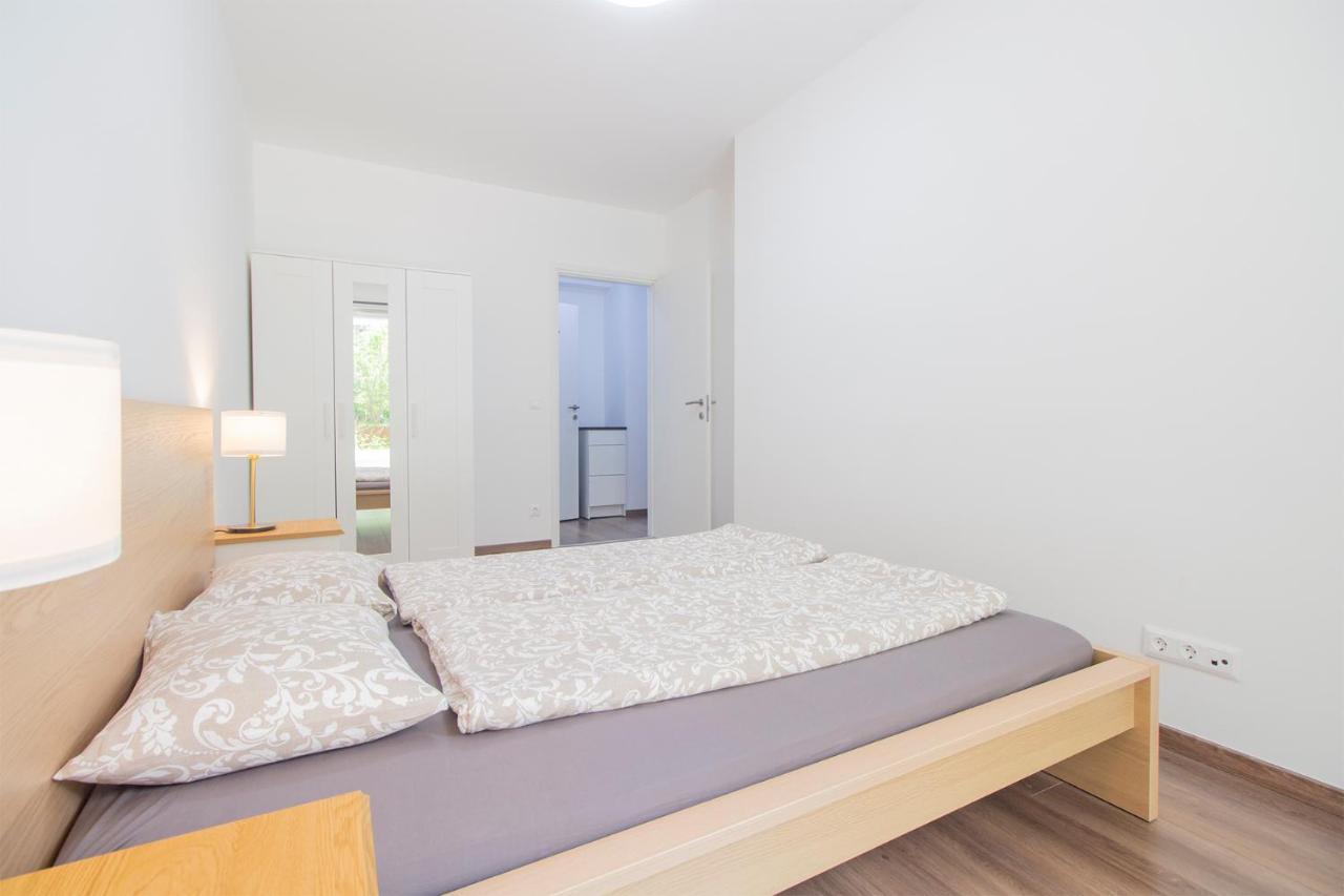 Corvin Modern Two Bedroom Apartment Free Parking Budapest Exterior foto