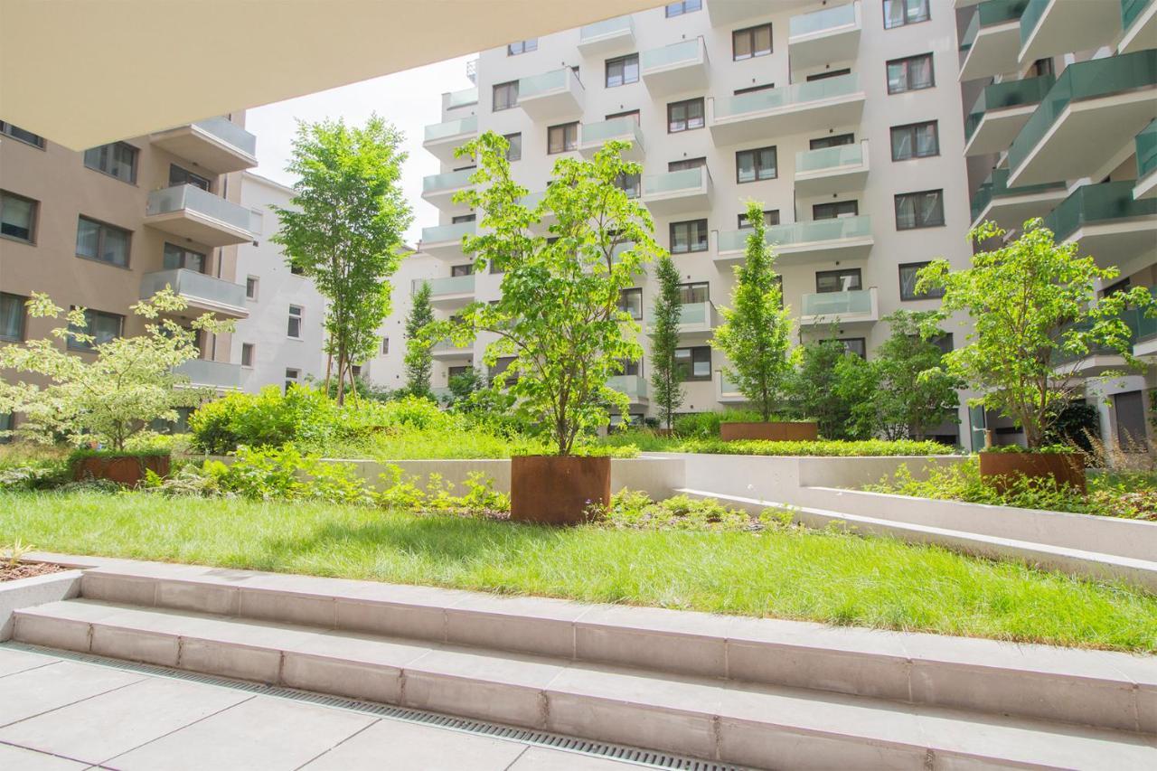 Corvin Modern Two Bedroom Apartment Free Parking Budapest Exterior foto
