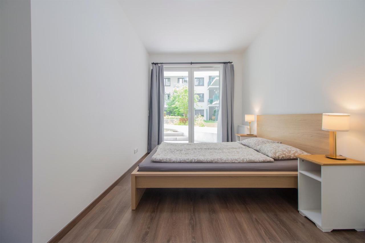 Corvin Modern Two Bedroom Apartment Free Parking Budapest Exterior foto